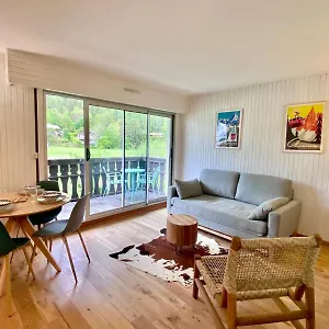 https://pied-des-pistes-hyper-centre-balcon-parking.hotels-rhonealpes.com