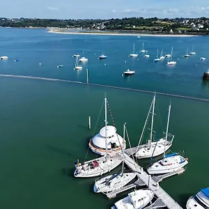https://anthenea-suite-hoteliere-flottante.inbrittany.com