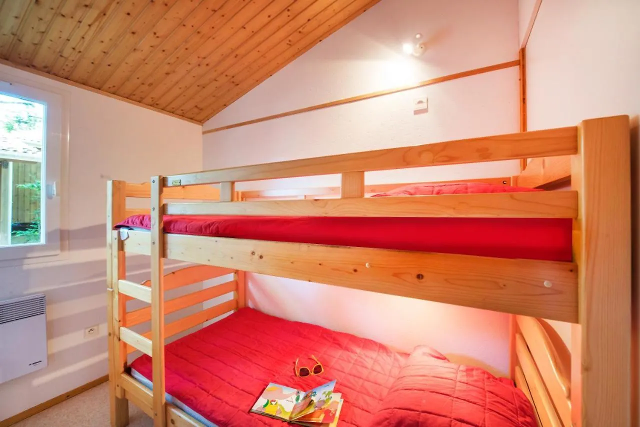 Campsite Le Hameau Des Etoiles Hotel Fleurance France